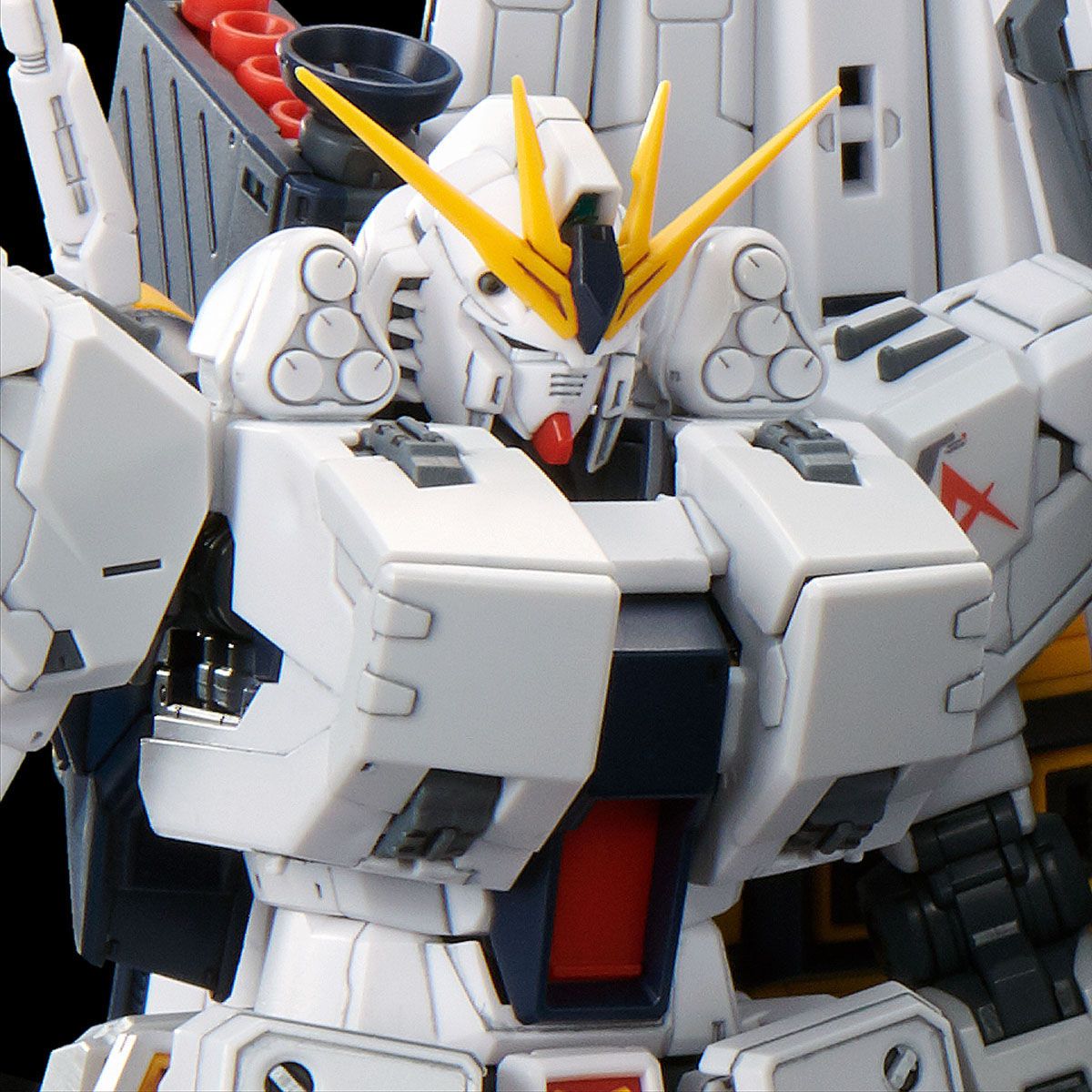 1/144 RG Nu Gundam