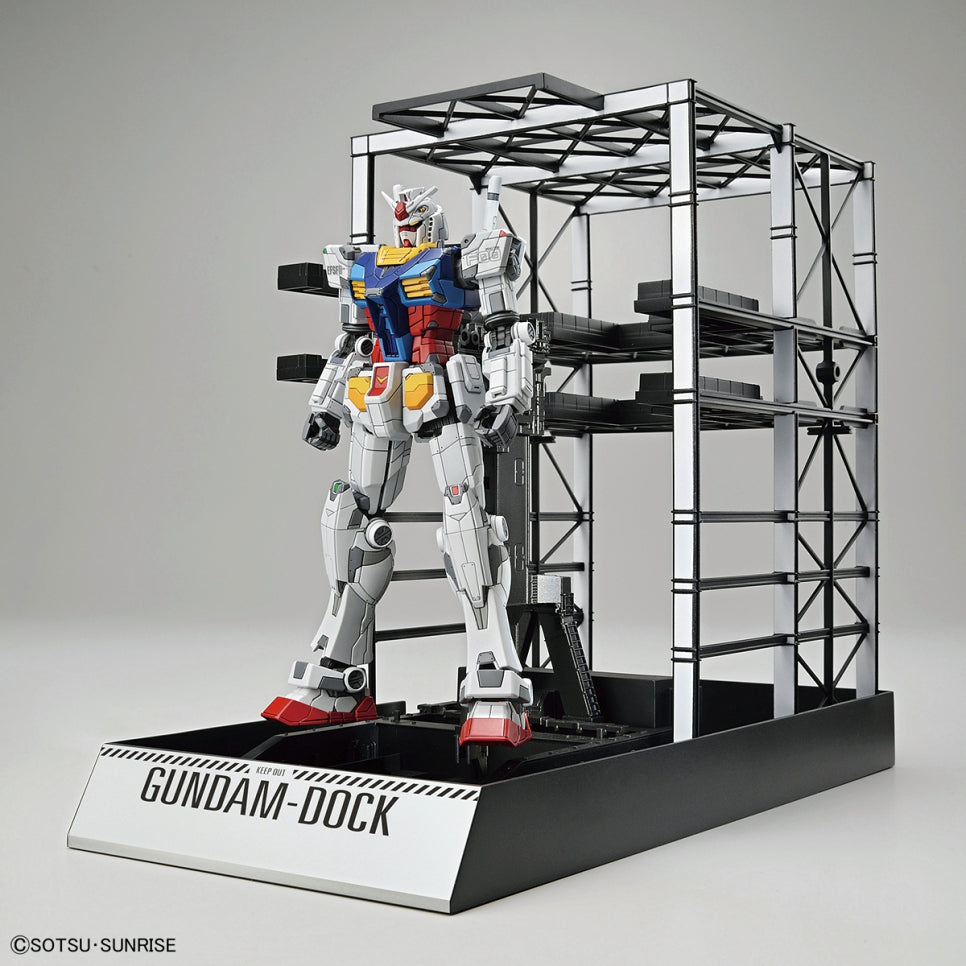 1:144 Gundam Factory Yokohama Ltd RX-78F00 Gundam & G-Dock